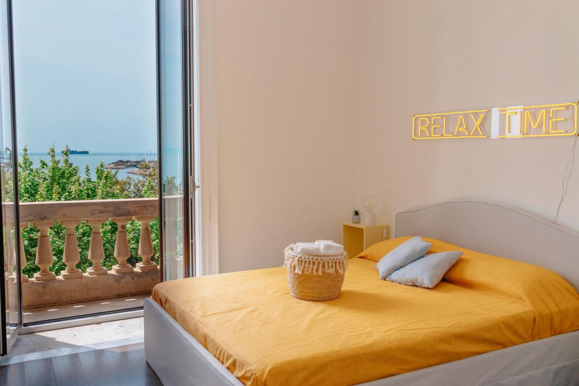 Blue Sea View Apartment ساليرنو المظهر الخارجي الصورة
