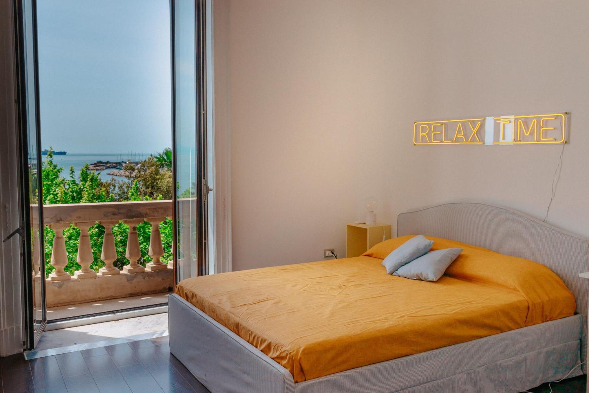 Blue Sea View Apartment ساليرنو المظهر الخارجي الصورة